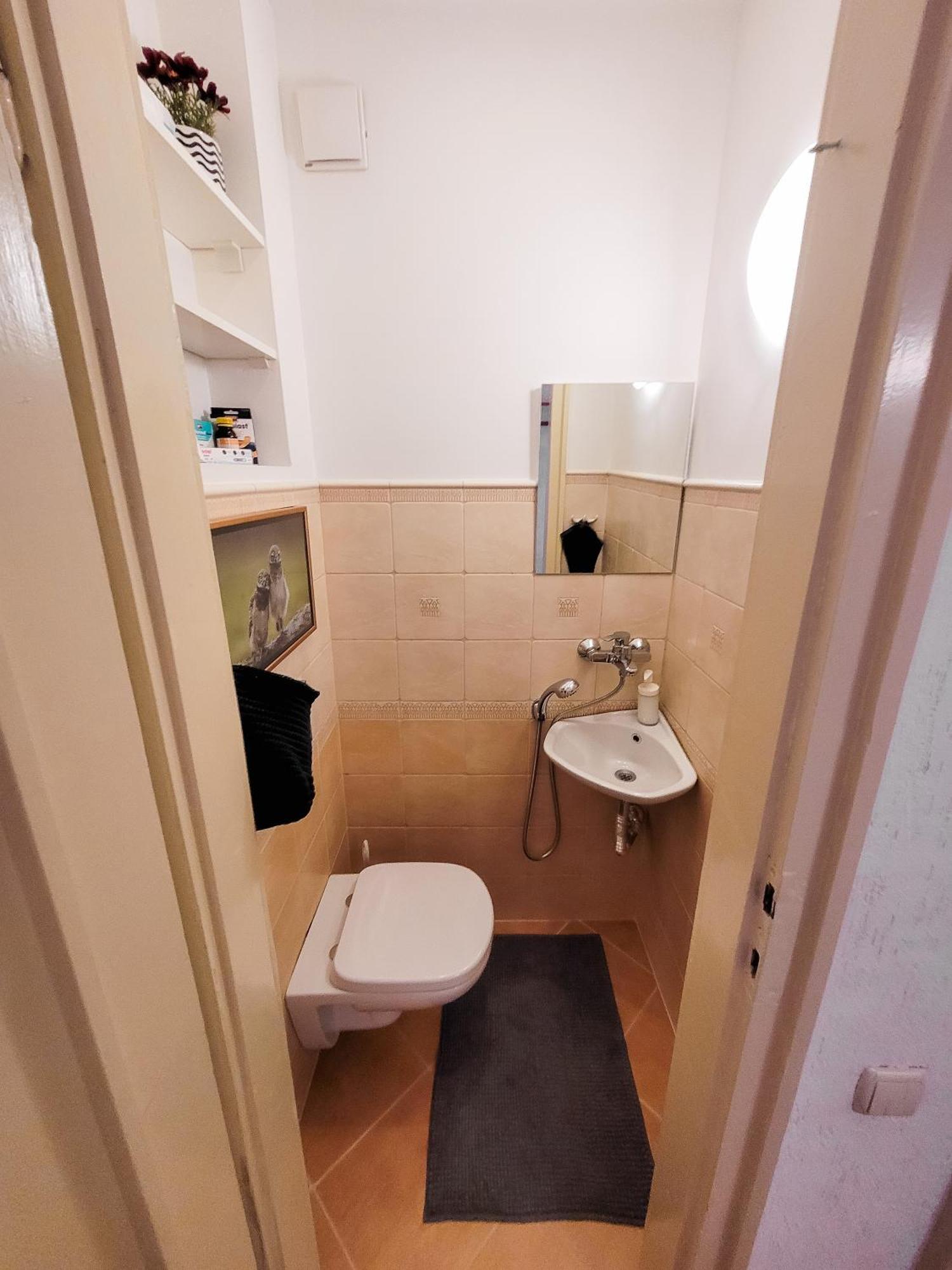 Spacious 1 Bed Flat Near Vitosha Blvd Sofia Bagian luar foto